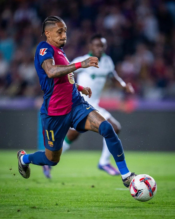 莱万破门拜仁33平弱旅